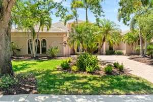 6808 BELMONT COURT, LAKEWOOD RANCH, FL 34202 - MLS#MFRA4653366