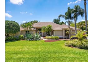 7321 HEMLOCK LANE, SARASOTA, FL 34241 Sold 08/11/25