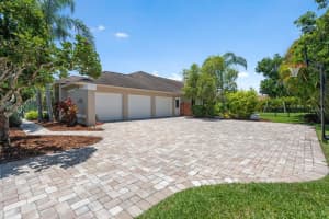 7321 HEMLOCK LANE, SARASOTA, FL 34241 Sold 08/11/25
