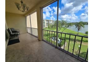 3917 Lake Bayshore Dr #f-307, BRADENTON