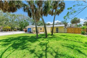 5223 SHADOW LAWN DRIVE, SARASOTA, FL 34242 - MLS#MFRA4653522