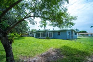 2619 CLIPPER SHIP WAY, SARASOTA, FL 34231 - MLS#MFRA4653611