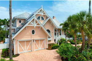 512 77th St, HOLMES BEACH