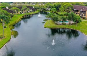 5652 ASHTON LAKE DRIVE, SARASOTA, FL 34231 - MLS#MFRA4653699
