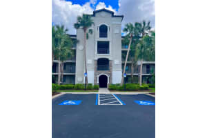 17006 Vardon Ter #307, BRADENTON
