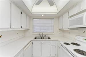 6030 7TH AVENUE, BRADENTON, FL 34209 - MLS#MFRA4653740