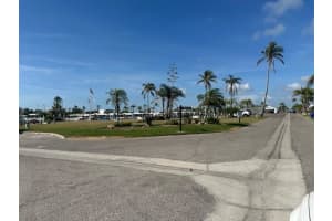 754 SPANISH DRIVE, LONGBOAT KEY, FL 34228 Sold 07/24/25