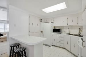 3214 SYCAMORE TERRACE, SARASOTA, FL 34237 - MLS#MFRA4653843