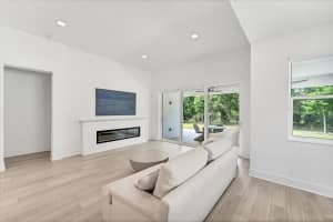 8069 TIDAL POINTE WAY, SARASOTA, FL 34240 Sold 09/25/25