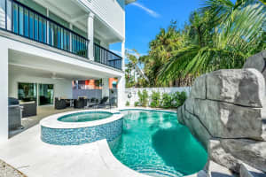 5219 CALLE MENORCA, SARASOTA, FL 34242 - MLS#MFRA4654000