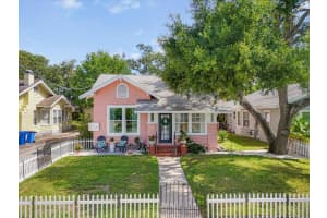 2330 7TH AVENUE, BRADENTON, FL 34205 Sold 10/24/25