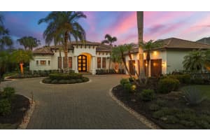 8312 Catamaran Cir, LAKEWOOD RANCH