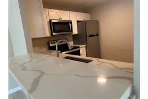 2650 COCONUT BAY LANE, SARASOTA, FL 34237 - MLS#MFRA4654073