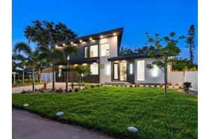 1323 LOMA LINDA COURT, SARASOTA, FL 34239 Sold 06/30/25
