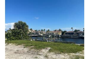 3532 FLORAMAR TERRACE, NEW PORT RICHEY, FL 34652 - MLS#MFRA4654115