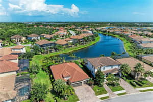 5511 FOXFIRE RUN, LAKEWOOD RANCH, FL 34211 Sold 07/16/25