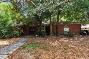 418 HOLLY DRIVE, ORANGE CITY, FL 32763 Sold 08/01/25