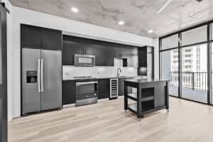 221 MAIN STREET, ST PETERSBURG, FL 33716 - MLS#MFRA4654244