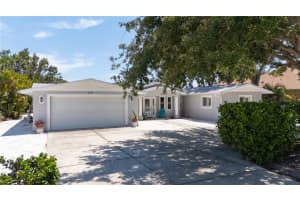 417 PARK LANE DRIVE, VENICE, FL 34285 Sold 08/21/25