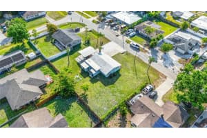 4519 Brooksdale Dr Sarasota, FL 34232 - Off Market