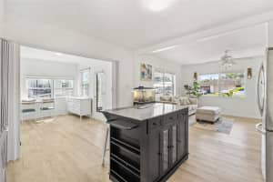 4519 Brooksdale Dr Sarasota, FL 34232 - Off Market