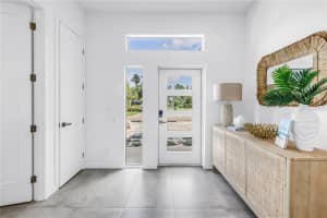 2314 FLOYD STREET, SARASOTA, FL 34239 - MLS#MFRA4654349