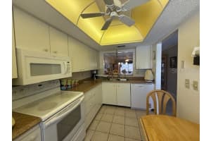 2664 WOODGATE LANE, SARASOTA, FL 34231 - MLS#MFRA4654366