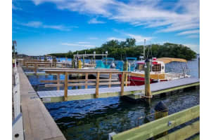 10315 CORTEZ ROAD, BRADENTON, FL 34210 Sold 06/27/25