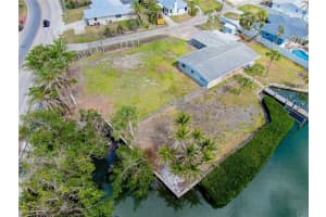 104 POPS LANE, NOKOMIS, FL 34275 Sold 07/28/25