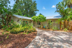 2630 BUCIDA DRIVE, SARASOTA, FL 34232 Sold 07/31/25