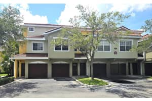 5711 Bentgrass Dr #19-203, SARASOTA