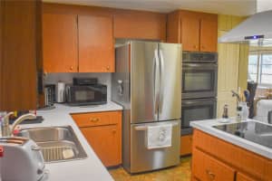 921 FAITH CIRCLE, BRADENTON, FL 34212 - MLS#MFRA4654492