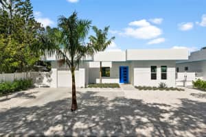 2365 WALDEMERE STREET, SARASOTA, FL 34239 - MLS#MFRA4654509