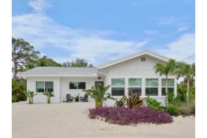 404 Bayshore Rd, NOKOMIS