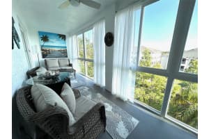 3272 LAKE BAYSHORE DRIVE, BRADENTON, FL 34205 - MLS#MFRA4654548