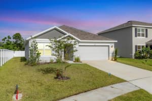 2105 Grand Flora Trl, BRADENTON