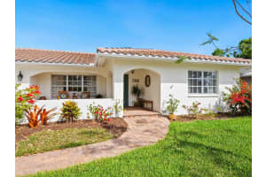 7460 DICKENS DRIVE, SARASOTA, FL 34231 Sold 06/30/25