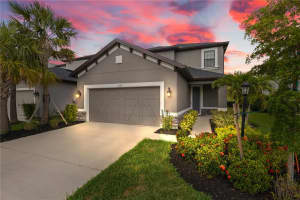 5532 Summit Gln, BRADENTON