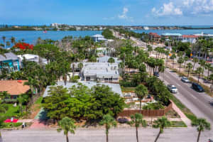 335 ARTHUR DRIVE, SARASOTA, FL 34236 Sold 08/26/25