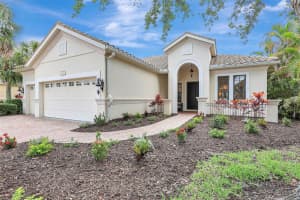 12710 STONE RIDGE PLACE, LAKEWOOD RANCH, FL 34202 - MLS#MFRA4654656