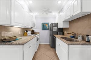 5631 MIDNIGHT PASS ROAD, SARASOTA, FL 34242 - MLS#MFRA4654719