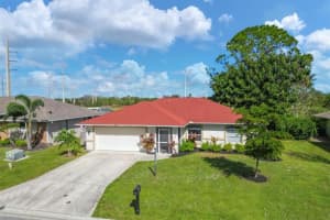 5555 Cynthia Ln, SARASOTA