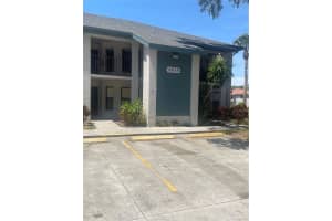 4520 47th Ave W #103, BRADENTON