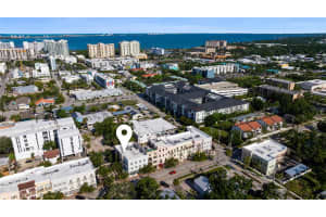525 ORANGE AVENUE, SARASOTA, FL 34236 Sold 12/26/25