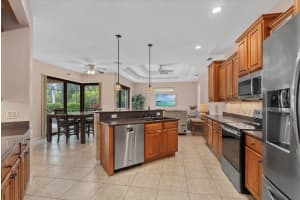 6528 COOPERS HAWK COURT, LAKEWOOD RANCH, FL 34202 - MLS#MFRA4654806