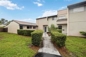 6860 Whitman Ct #32b, SARASOTA