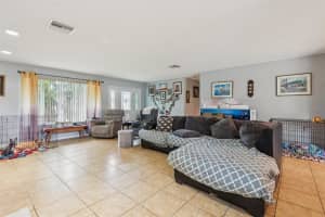 225 SHERWOOD LANE, DAYTONA BEACH, FL 32117 Sold 08/29/25