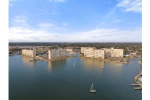 4775 COVE CIRCLE, ST PETERSBURG, FL 33708 - MLS#MFRA4654876