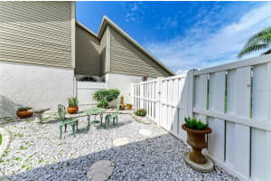 4227 PLACID DRIVE, SARASOTA, FL 34243 - MLS#MFRA4654976