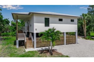105 SHORE ROAD, NOKOMIS, FL 34275 Sold 06/27/25